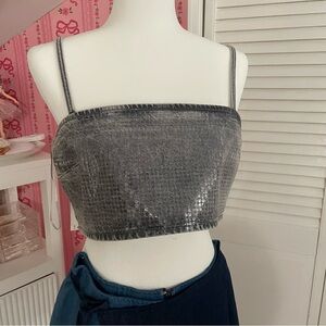 Stylish Gray Cropped Top